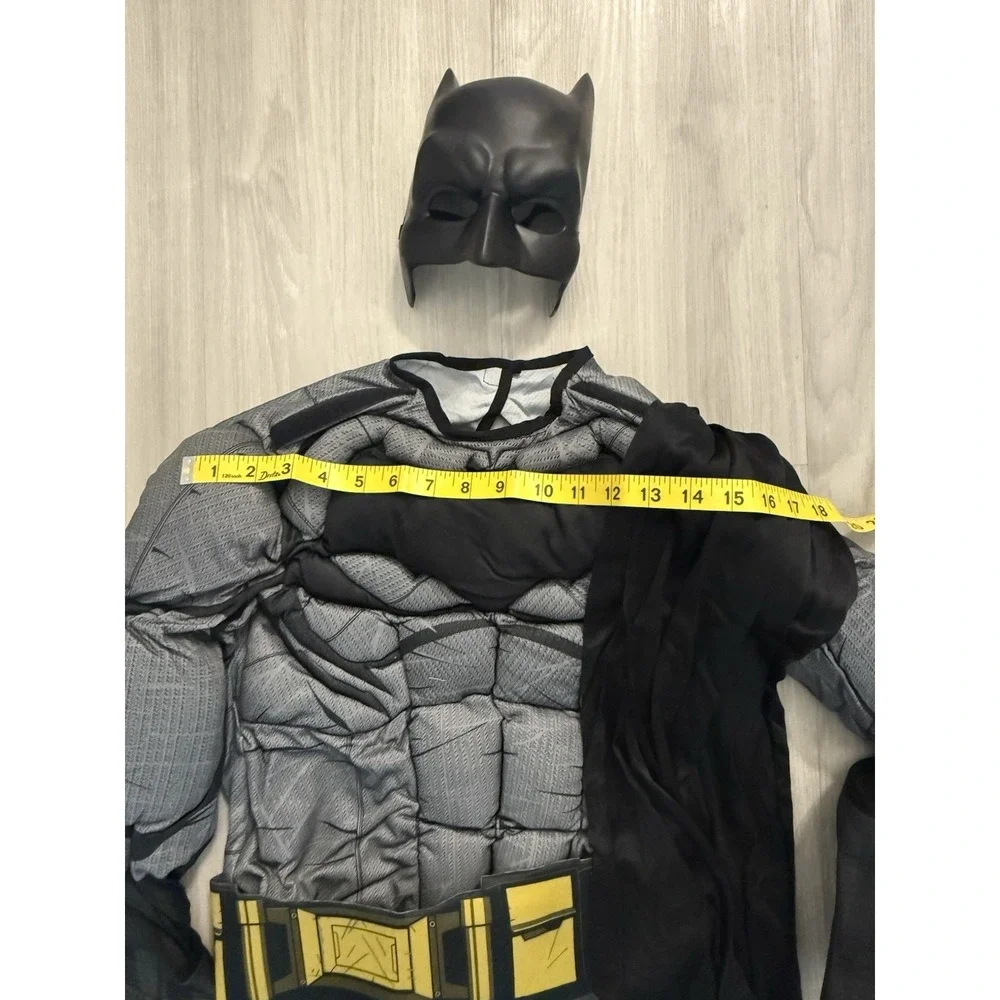 Deluxe Muscle Chest  Batman Child Halloween Costume size Large 12-14 Rubies